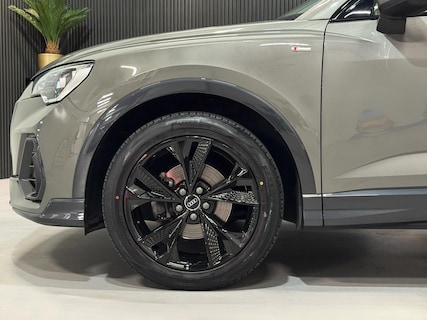 Audi-Q3 Sportback