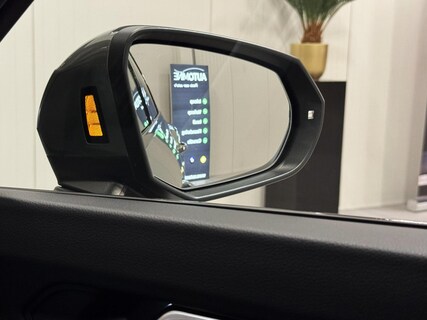 Audi-Q3 Sportback