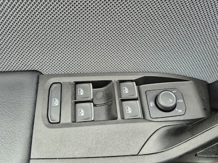 SEAT-Leon