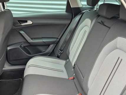 SEAT-Leon