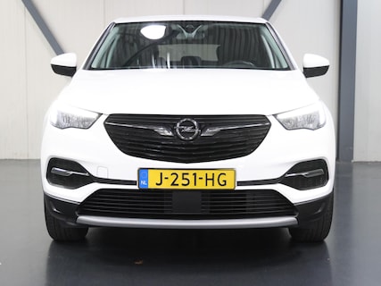 Opel-Grandland