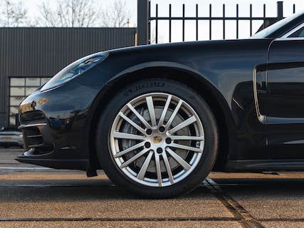 Porsche-Panamera
