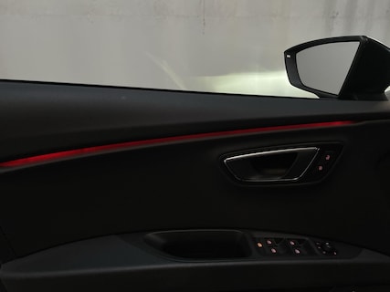SEAT-Leon