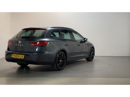 SEAT-Leon