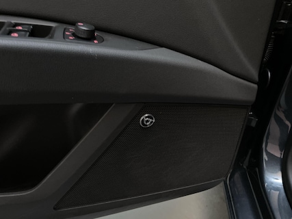 SEAT-Leon