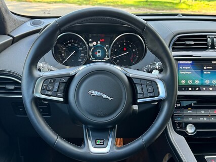 Jaguar-F-Pace