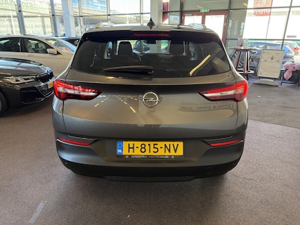 Opel-Grandland