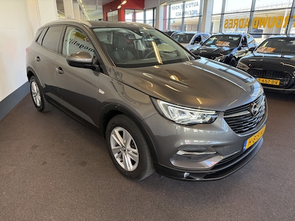 Opel-Grandland