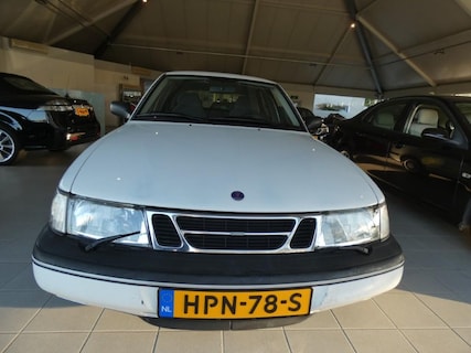 Saab-900