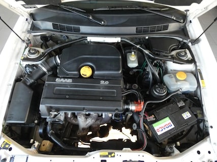Saab-900