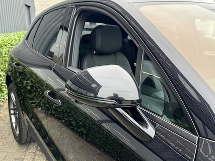 Porsche-Macan