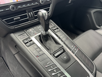 Porsche-Macan