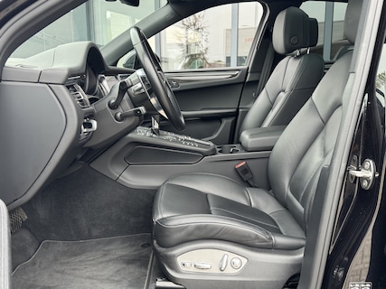 Porsche-Macan