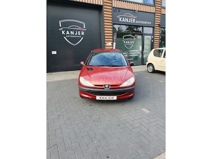 Peugeot-206