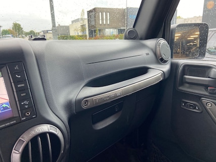 Jeep-Wrangler