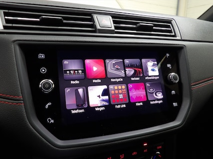 SEAT-Arona