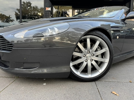 Aston Martin-DB9