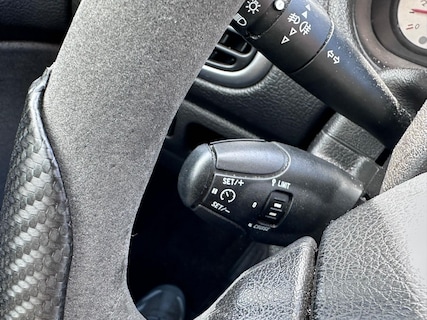 Peugeot-206