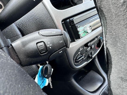 Peugeot-206