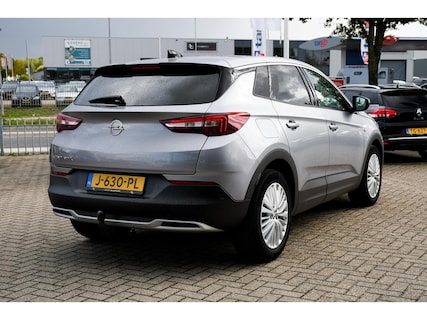 Opel-Grandland