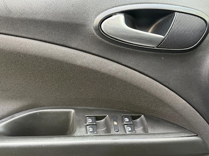 SEAT-Altea