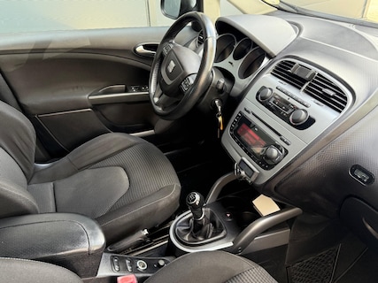 SEAT-Altea