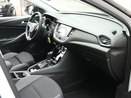 Opel-Grandland