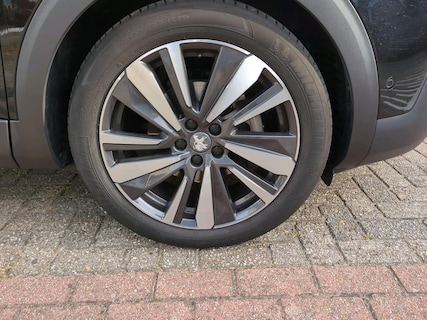 Peugeot-3008