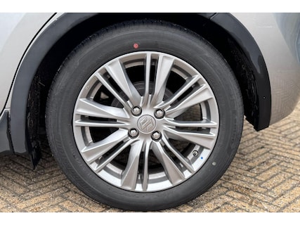 Suzuki-Baleno