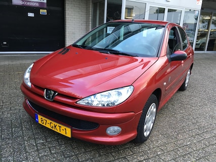 Peugeot-206