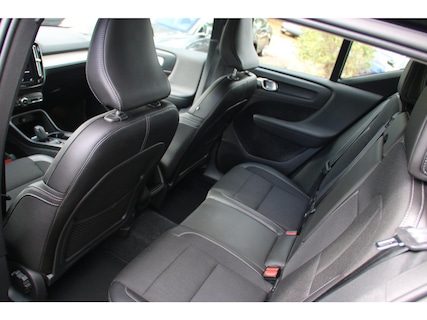 Volvo-XC40