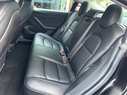 Tesla-Model 3