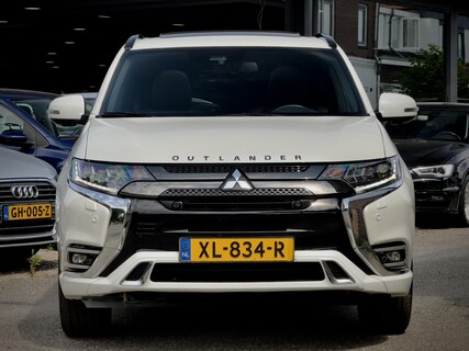 Mitsubishi-Outlander