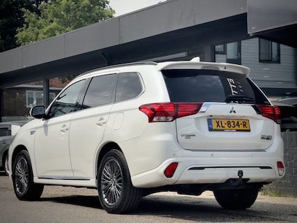 Mitsubishi-Outlander