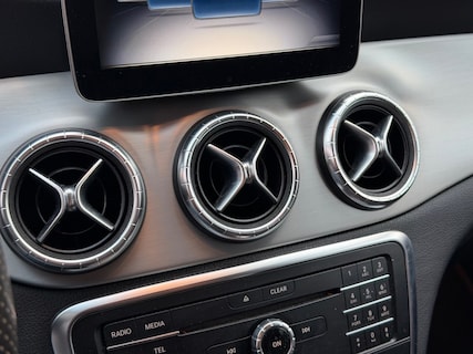 Mercedes-Benz-CLA