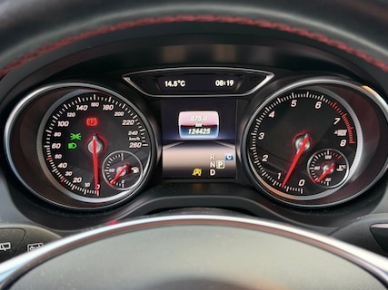 Mercedes-Benz-CLA
