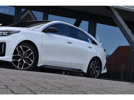 Kia-ProCeed