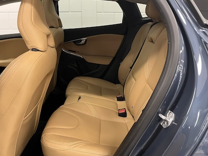 Volvo-V40 Cross Country