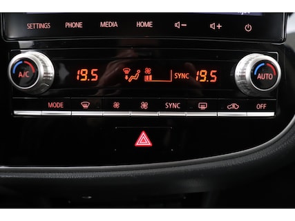 Mitsubishi-Outlander