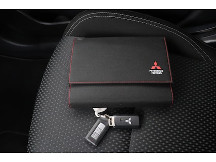 Mitsubishi-Outlander
