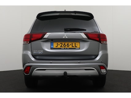 Mitsubishi-Outlander