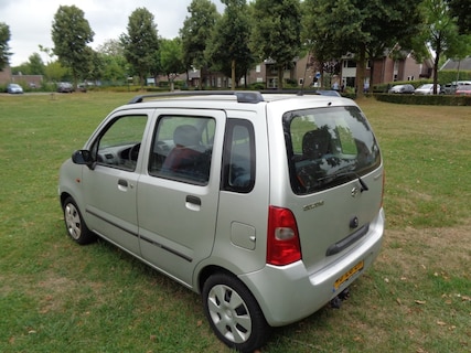 Suzuki-Wagon R+