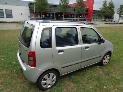 Suzuki-Wagon R+
