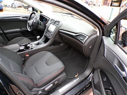Ford-Mondeo