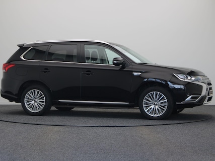 Mitsubishi-Outlander