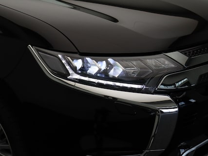 Mitsubishi-Outlander