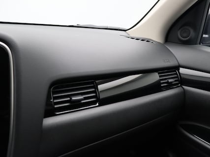 Mitsubishi-Outlander