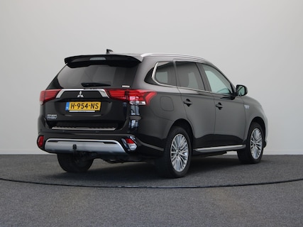 Mitsubishi-Outlander