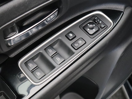 Mitsubishi-Outlander