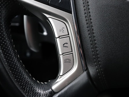 Mitsubishi-Outlander
